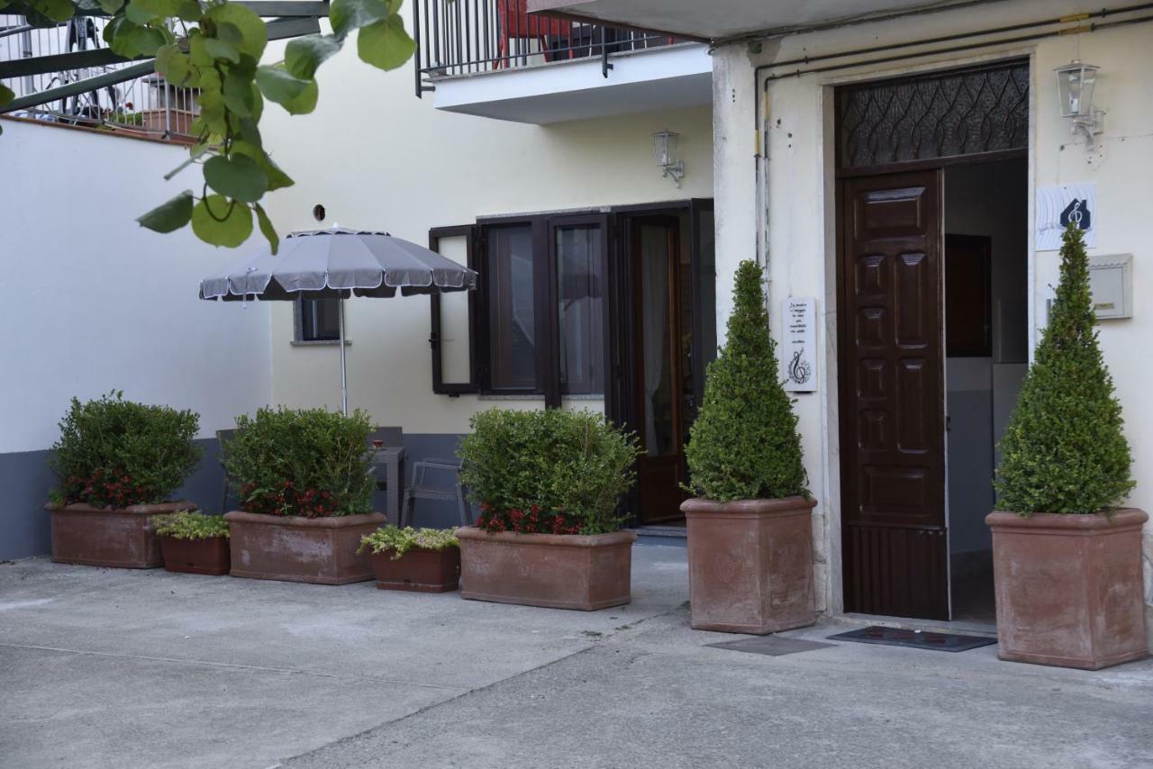 אג'רולה Jazz & Blues Apartments Near " Sentiero Degli Dei " מראה חיצוני תמונה